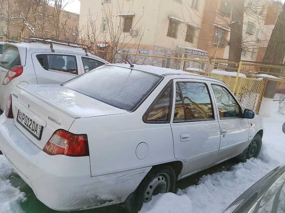 Нексия 2 сотилади 2009 йил охири