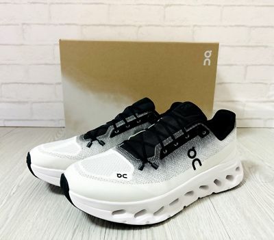 Кроссовка бренда On Running