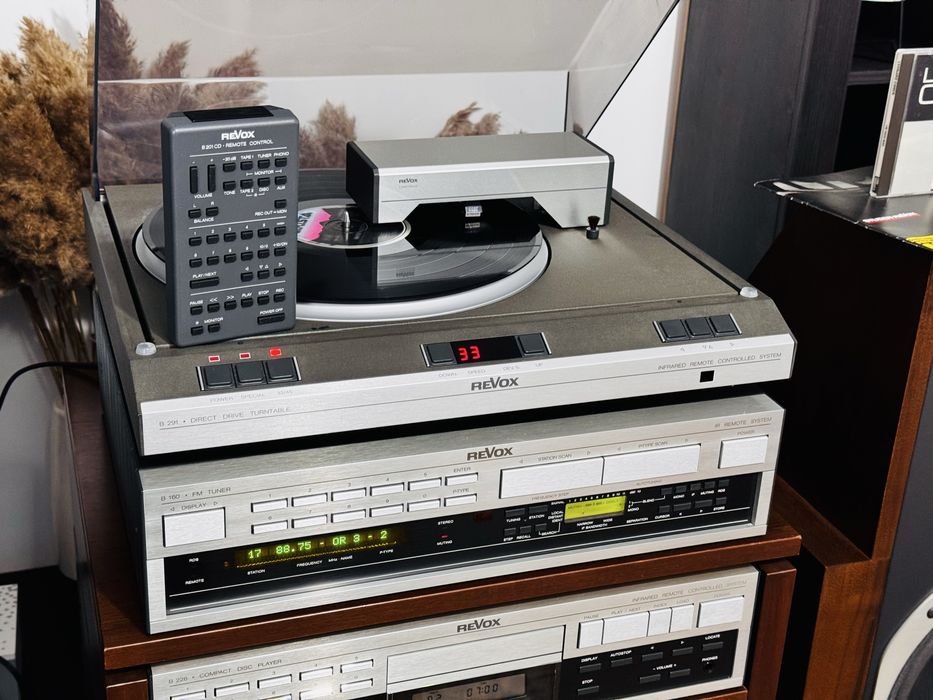 Tuner REVOX B160 cu o recepție foarte bună , RDS ,filtru Hi-Blend !