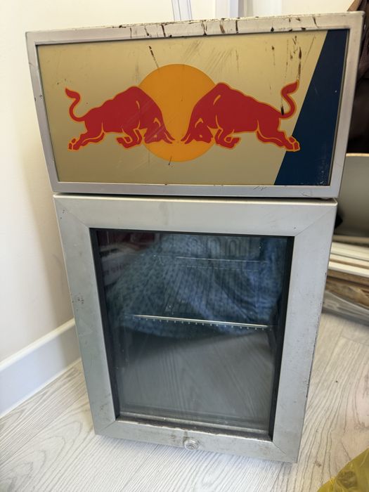 Холодильник Redbull 25000тг