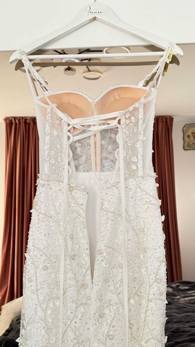 Rochie de mireasă unică – 2 în 1, stare impecabilă!