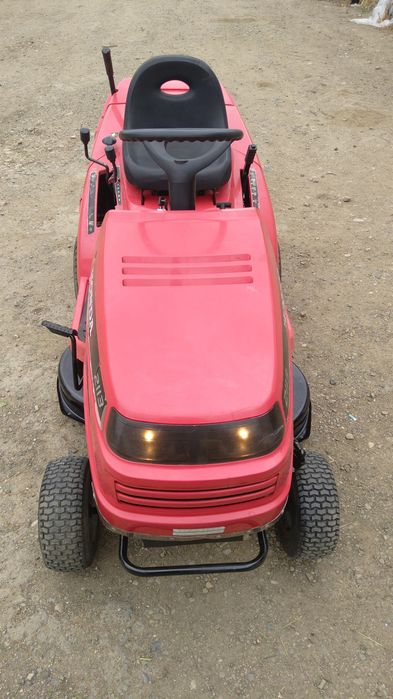 Tractoraș de  gazon 13cp  HONDA