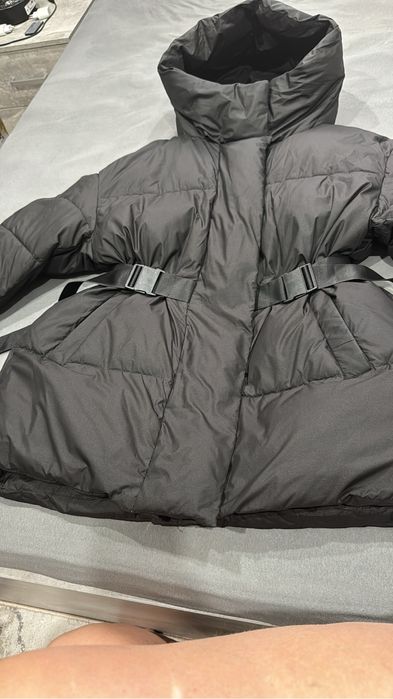 Продам зимнюю куртку