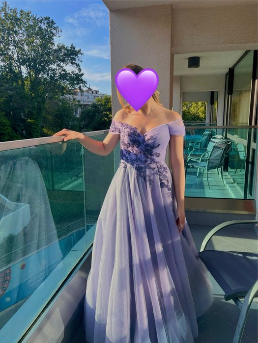 Лилава бална рокля