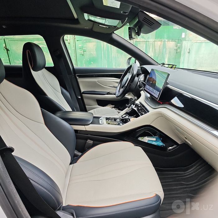 BYD Song Plus Dmi gibrit 110 km sotiladi. Kraska toza