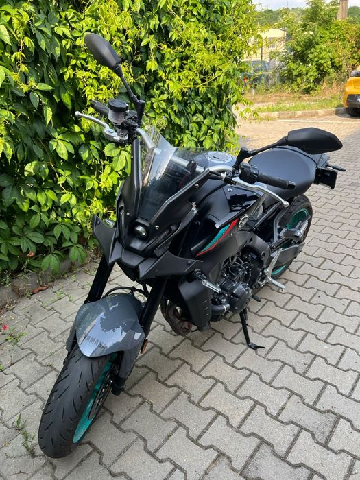 Yamaha MT-9 2023 117cp 6000 KM  ca noua