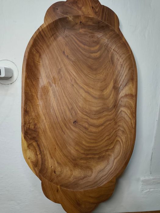 Продам деревянный поднос ручной работы