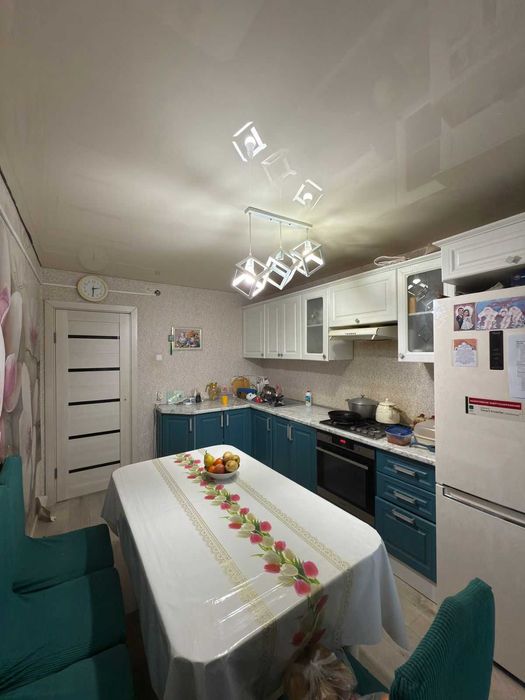 продается 2 ком квартира район 22 школа