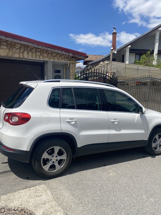 VOLKSWAGEN Tiguan 2010 — imagine 3