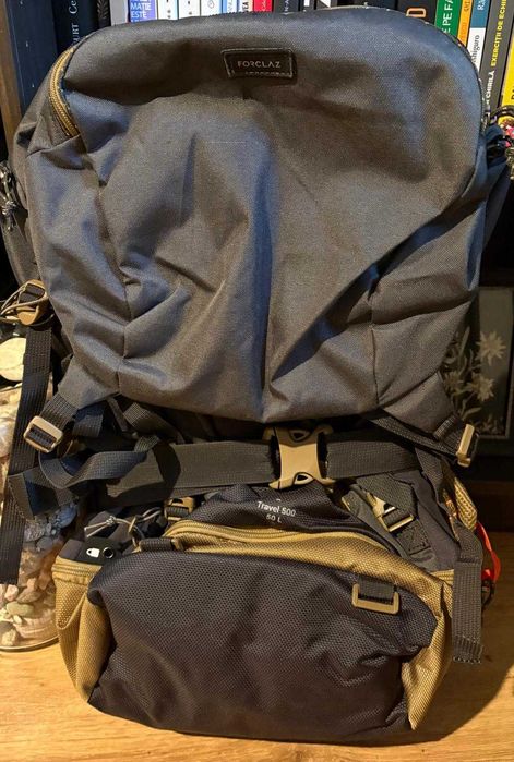 Rucsac Drumetie / Munte - Forclaz Travel 500 – 50L – Gri/Bej - NOU