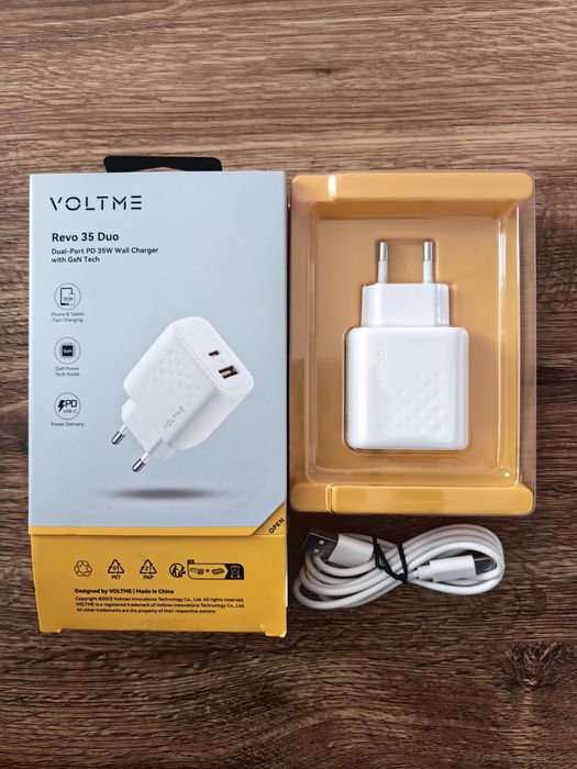 Зарядно Revo dual-port 35W + кабел