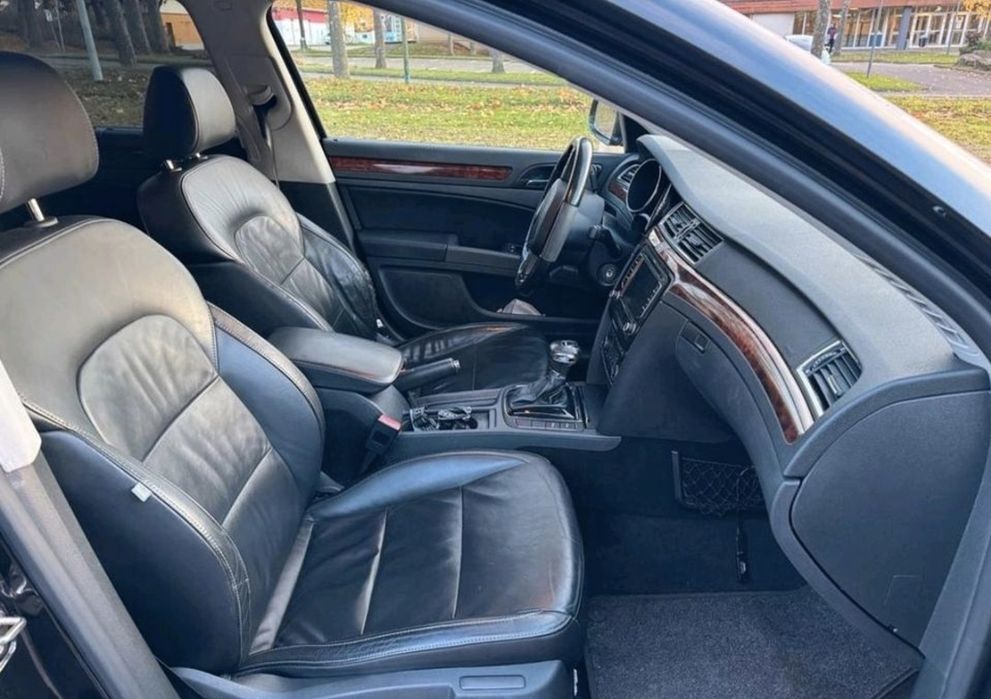 Vând skoda superb pachet dotării  FULL cutie  DSG