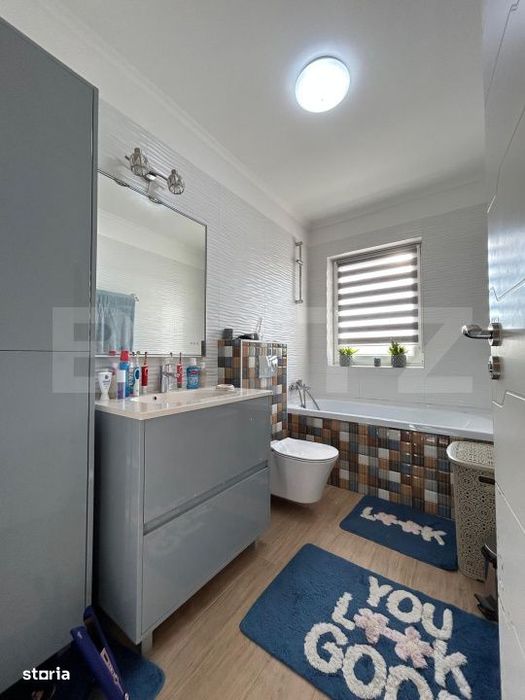 Apartament de vanzare, cu 4 camere, 100 mp, zona Oasului