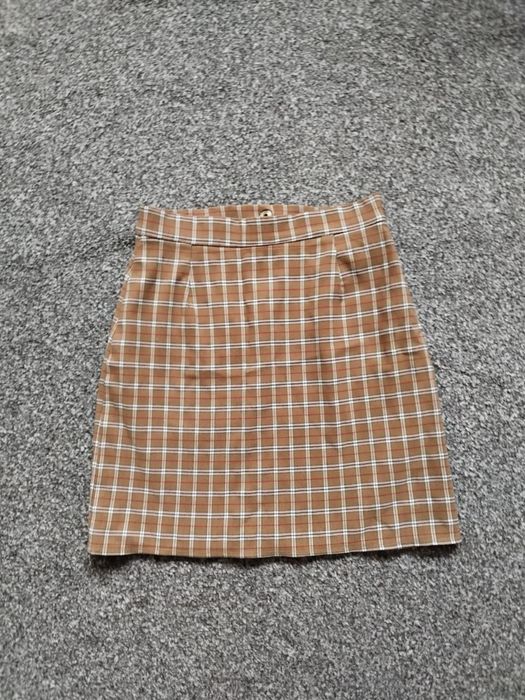 Карирана дамска  пола