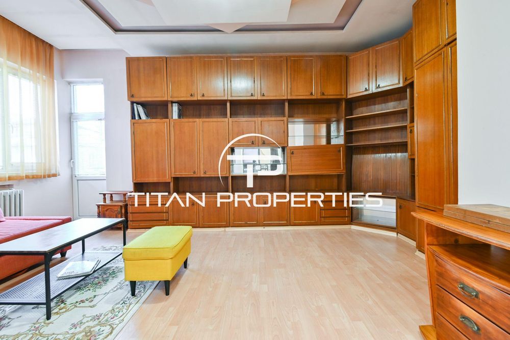 Дава се под наем Двустаен апартамент в София, Център - 65 кв.м за 668.1 € - Снимка #2