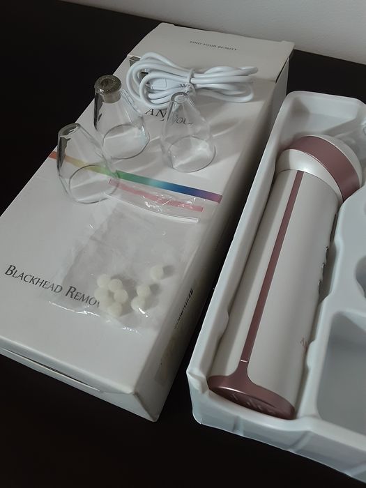 Aparat nou Blackhead remover