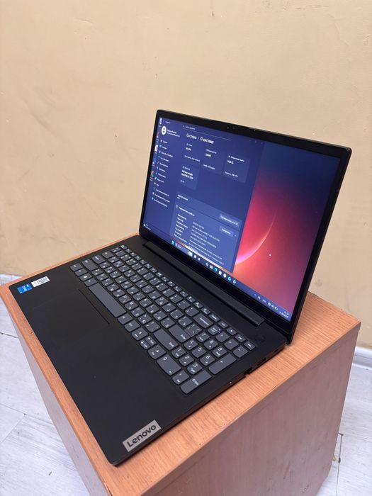 Ноутбук Леново 1000гб