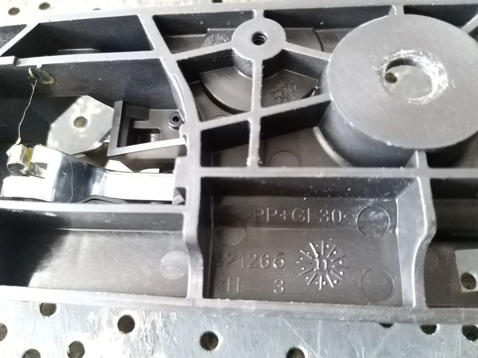 Maner interior usa dreapta fata jeep grand cherokee 4 wk wk2 921265rh