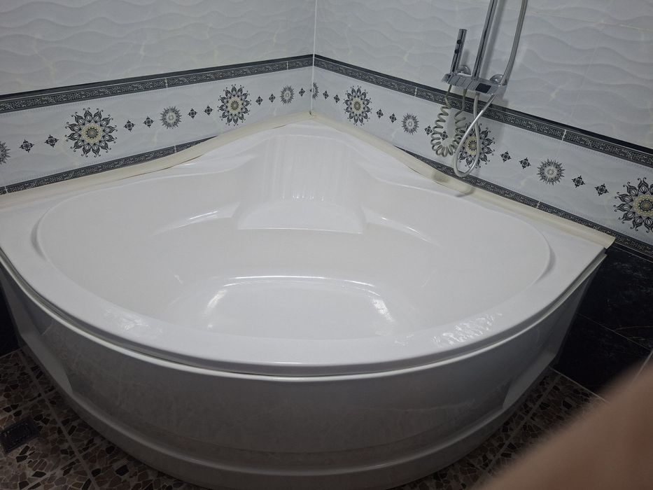 Ванна сотилади нархи 1. Милион 600 йуз минг