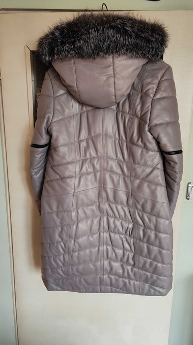 Зимно кожено яке .