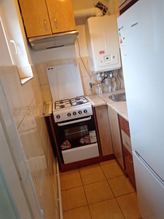 Închiriez apartament