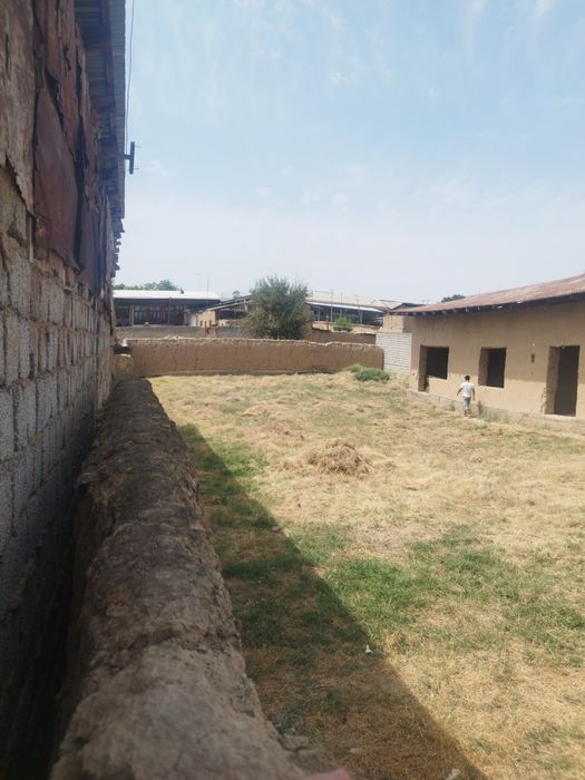 Uchaska 6 sotix  hamma sharoiti bor