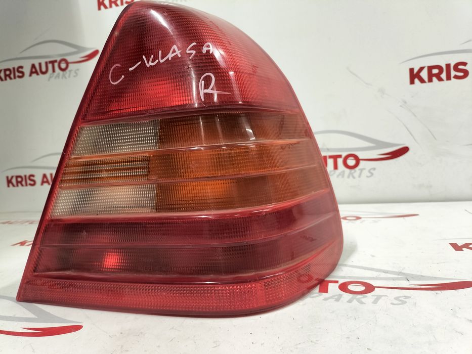 Десен стоп Mercedes C class w202 / Мерцедес Ц класа 1997г.