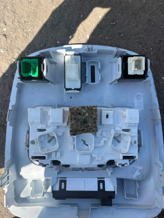 Plafoniera Peugeot 308  2013 - 2021 9677821577