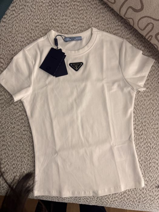 Футболка Prada с логотипом