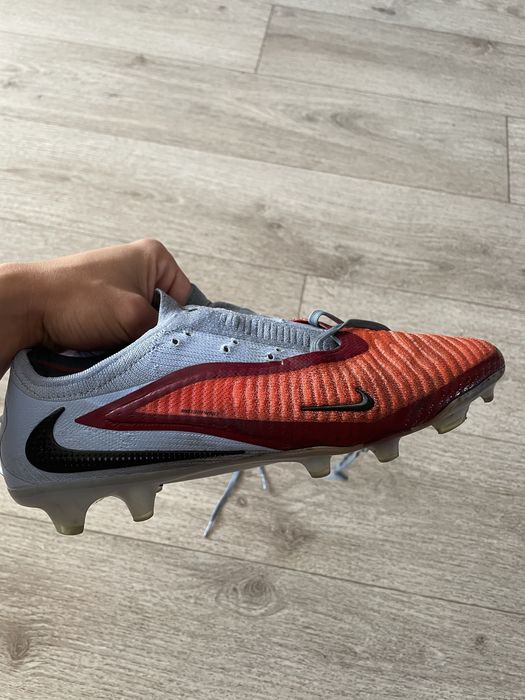 Бутсы Nike Phantom Low Elite FG