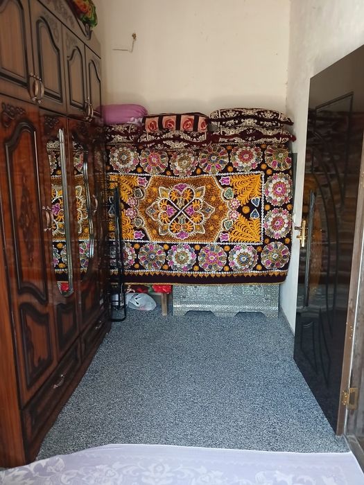 Uchaska sotiladi 2.5 sutukli barcha sharoitlarga ega kadastirlari bor.