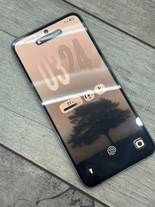 Телефон Samsung S24 FE