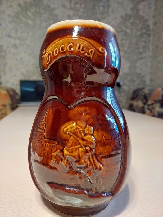 Продам вазу керамическую