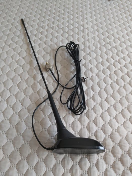 Nou deSigilat nefolosit - Antenă "invizibilă" stație CB