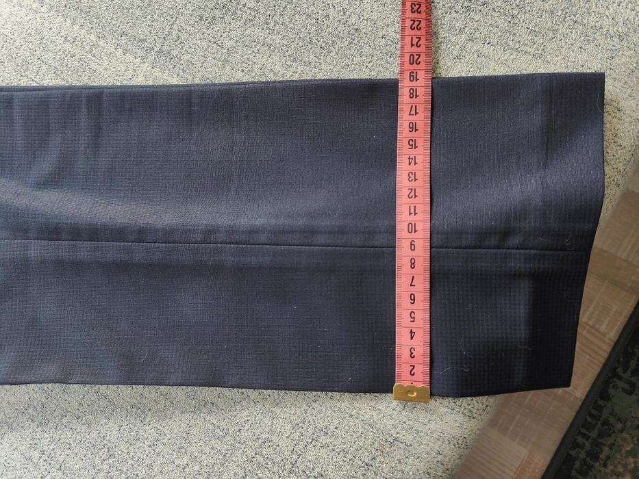 Costum de lână subțire , M