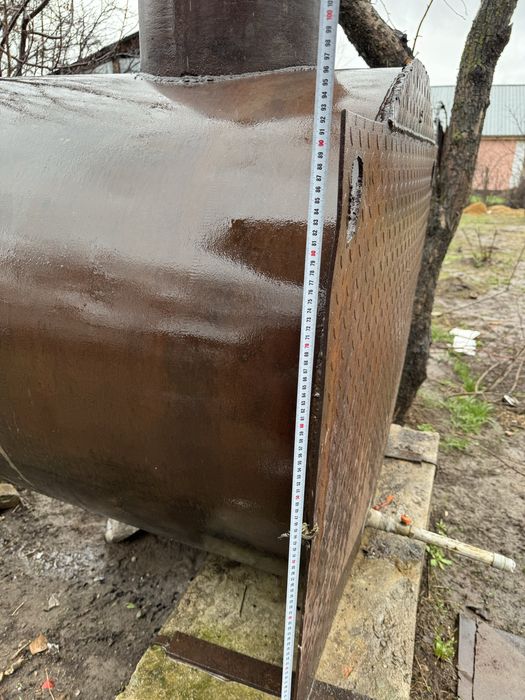 Емкость железная продам