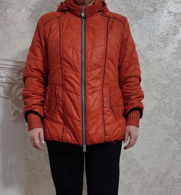 Продам куртку за 5,5 тысяч тг