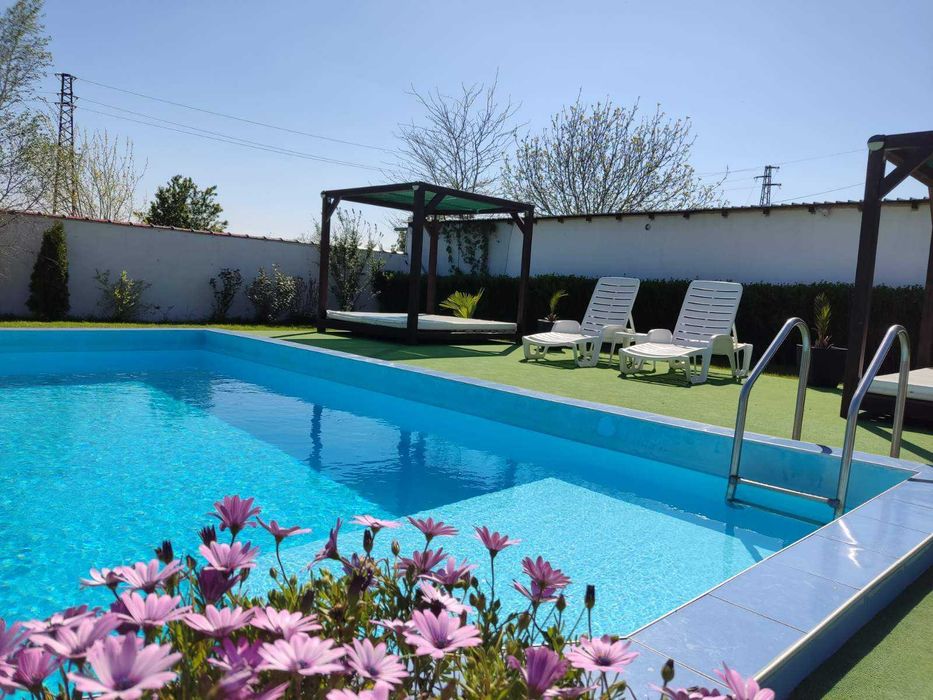 Дава се под наем Къща в с. Лъка, Област Бургас - 240 кв.м за 255 € - Снимка #19