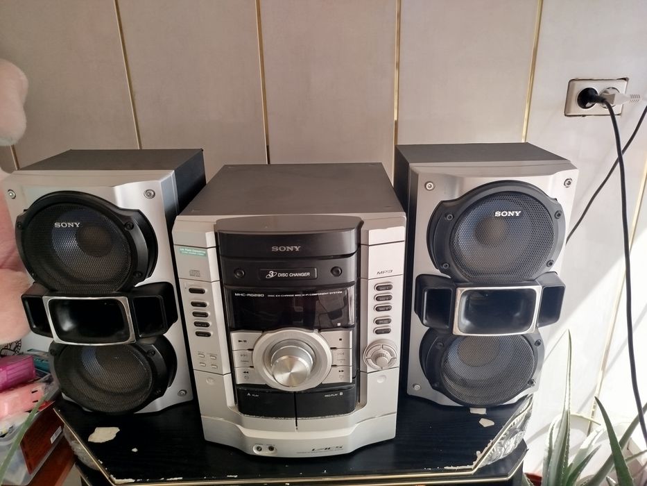 Продаётся музыкальный центр