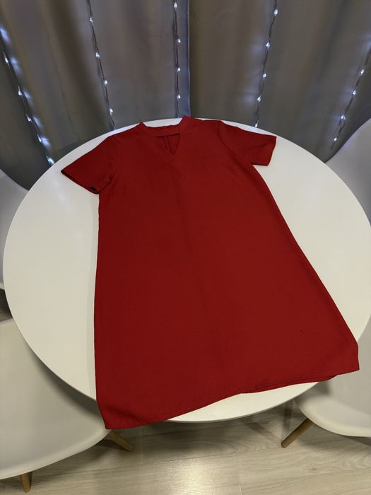 Женское платье длины мини