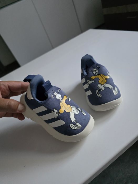 Adidas disney nr 21