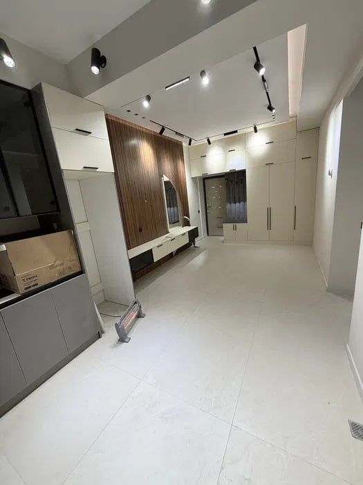 Срочно Продаётся Ракат Новостройка 2/8/13 евро ремонт с мебелью !