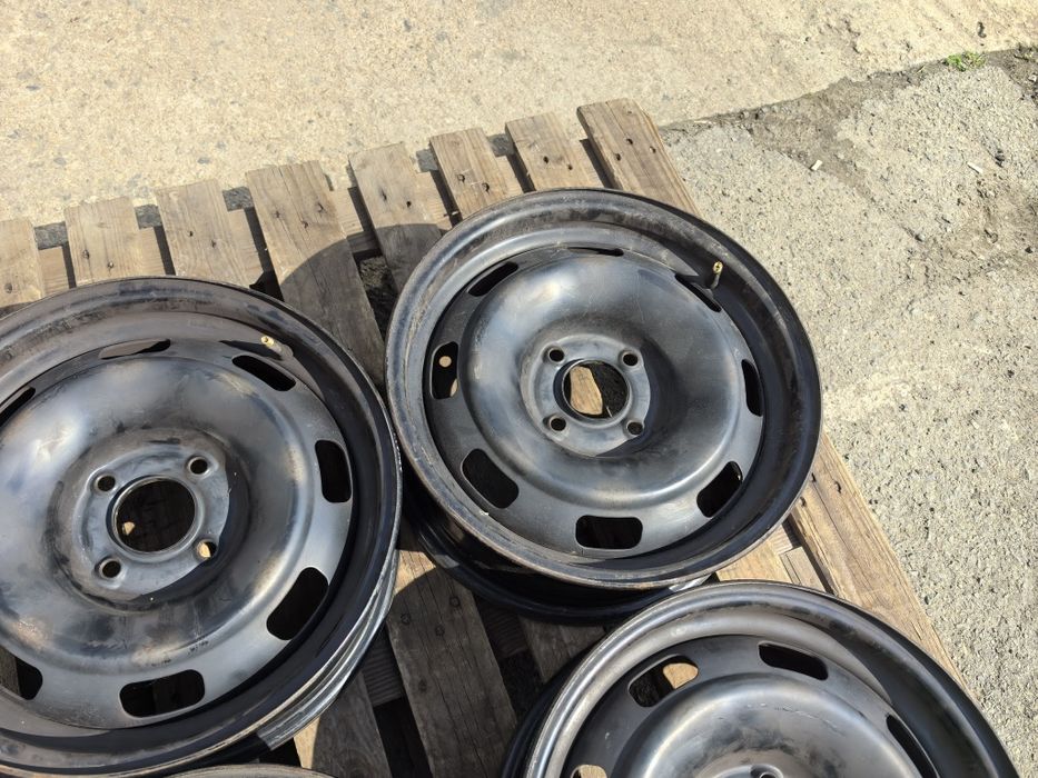 15 цола 4 х 108 мм Пежо 208 / Ситроен Ц3 - 6 инча / ЕТ 23