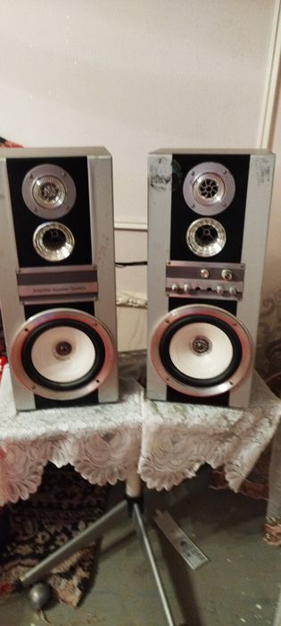 Продаю акустический колонки.