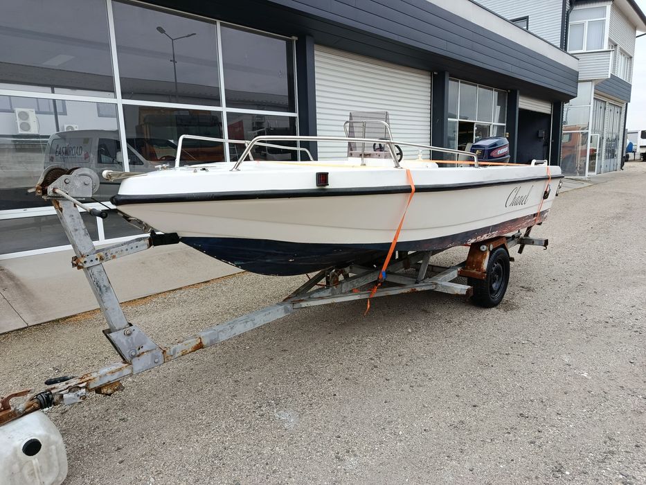 Лодка опен 4.50м  +EVINRUDE 40hp+ремарке