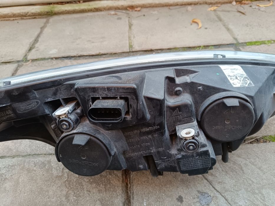 Фарове за Форд В Макс