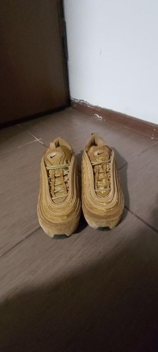 URGENT vand adidasi air max marimea 36.5