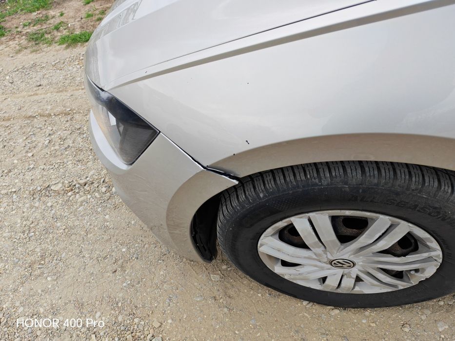 Volkswagen Polo 2019 ușor avariat perfect funcțional,RATE