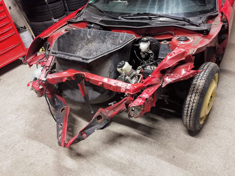 Авто тенекеджийски услуги на стенд