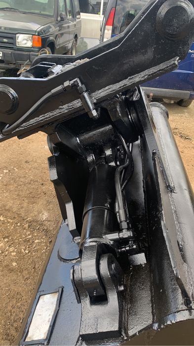 Cupă taluz hidraulică Qil clic  Q Q 66 originala – 2 cilindri